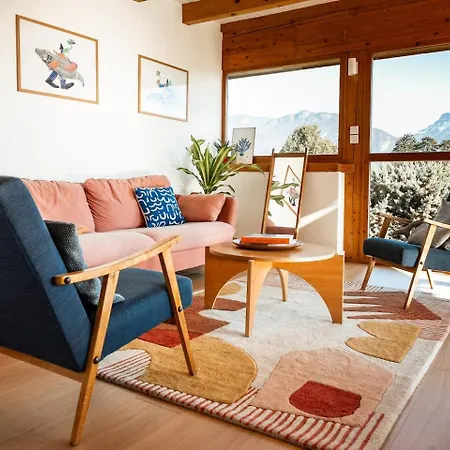 House Between And Mountains Stunning View * 세브리에